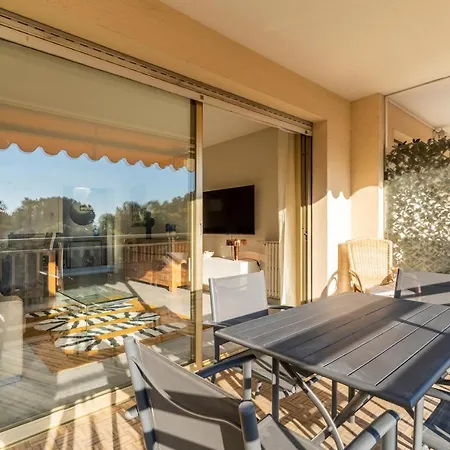 Le Mistral - Appt Avec Deux Balcons A Cannes Exterior photo